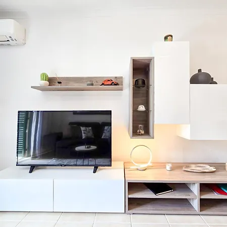 Rocha Justar Apartment *