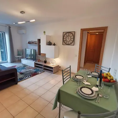 Rocha Justar Apartment