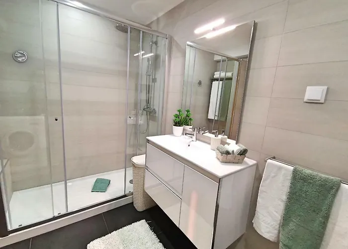 Rocha Justar Daire *